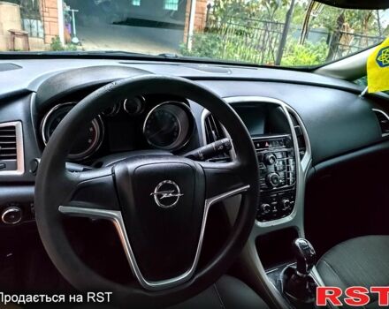 Белый Опель Астра, объемом двигателя 1.7 л и пробегом 0 тыс. км за 8000 $, фото 5 на Automoto.ua