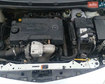 Белый Опель Астра, объемом двигателя 1.3 л и пробегом 268 тыс. км за 5700 $, фото 14 на Automoto.ua