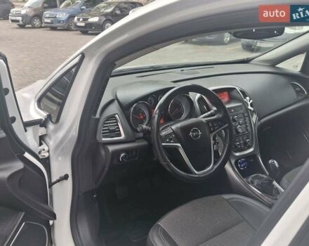 Белый Опель Астра, объемом двигателя 1.7 л и пробегом 232 тыс. км за 8500 $, фото 35 на Automoto.ua