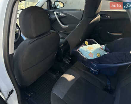 Білий Опель Астра, об'ємом двигуна 1.7 л та пробігом 175 тис. км за 8500 $, фото 10 на Automoto.ua