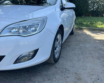 Белый Опель Астра, объемом двигателя 1.25 л и пробегом 352 тыс. км за 6200 $, фото 4 на Automoto.ua
