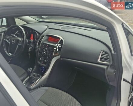 Білий Опель Астра, об'ємом двигуна 1.7 л та пробігом 232 тис. км за 8500 $, фото 45 на Automoto.ua