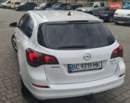 Белый Опель Астра, объемом двигателя 1.7 л и пробегом 232 тыс. км за 8500 $, фото 13 на Automoto.ua