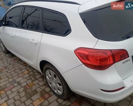 Белый Опель Астра, объемом двигателя 1.3 л и пробегом 268 тыс. км за 5700 $, фото 4 на Automoto.ua