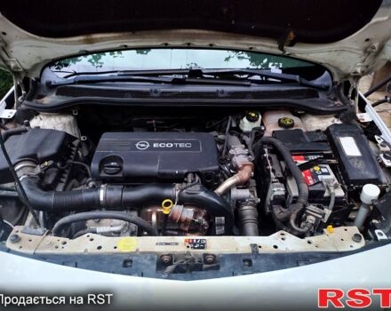 Белый Опель Астра, объемом двигателя 1.7 л и пробегом 0 тыс. км за 8000 $, фото 3 на Automoto.ua