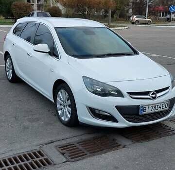 Опель Астра 2013 в Бурштыне на Automoto.ua Белый Опель Астра, объемом двигателя 1.69 л и пробегом 242 тыс. км за 7300 $, фото 2 на Automoto.ua