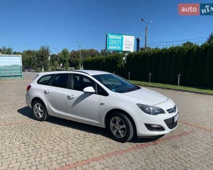 Белый Опель Астра, объемом двигателя 1.69 л и пробегом 268 тыс. км за 7800 $, фото 7 на Automoto.ua