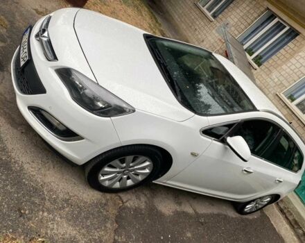 Опель Астра 2013 в Фастове на Automoto.ua Белый Опель Астра, объемом двигателя 1.7 л и пробегом 296 тыс. км за 8000 $, фото 2 на Automoto.ua