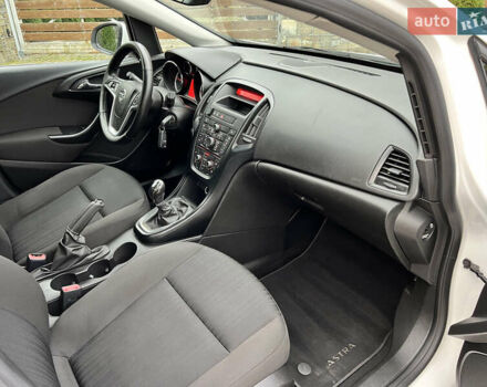 Опель Астра 2013 у Львові на Automoto.ua Білий Опель Астра, об'ємом двигуна 1.7 л та пробігом 192 тис. км за 7300 $, фото 24 на Automoto.ua