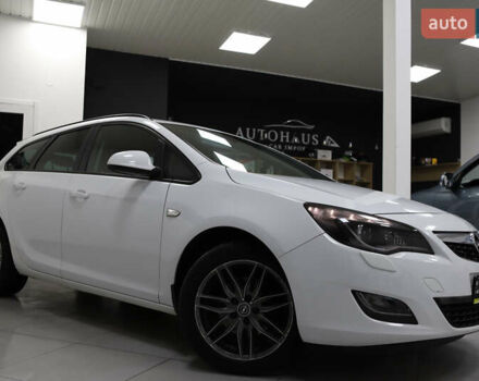 Белый Опель Астра, объемом двигателя 1.7 л и пробегом 140 тыс. км за 7700 $, фото 3 на Automoto.ua