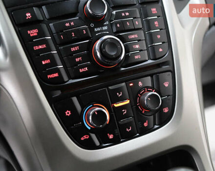 Белый Опель Астра, объемом двигателя 1.7 л и пробегом 140 тыс. км за 7700 $, фото 61 на Automoto.ua