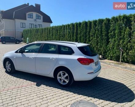 Белый Опель Астра, объемом двигателя 1.69 л и пробегом 268 тыс. км за 7800 $, фото 12 на Automoto.ua