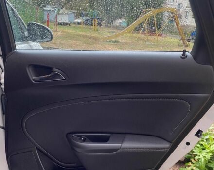 Опель Астра 2013 в Фастове на Automoto.ua Белый Опель Астра, объемом двигателя 1.7 л и пробегом 296 тыс. км за 8000 $, фото 15 на Automoto.ua