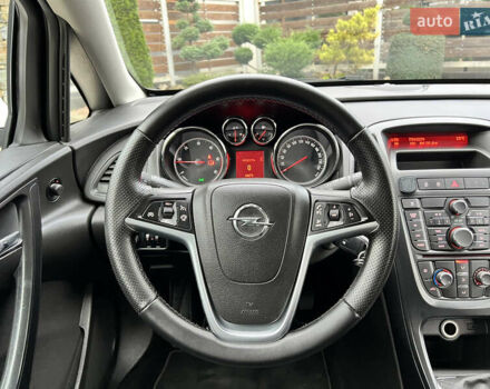 Опель Астра 2013 у Львові на Automoto.ua Білий Опель Астра, об'ємом двигуна 1.7 л та пробігом 192 тис. км за 7300 $, фото 22 на Automoto.ua