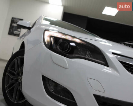 Белый Опель Астра, объемом двигателя 1.7 л и пробегом 140 тыс. км за 7700 $, фото 27 на Automoto.ua