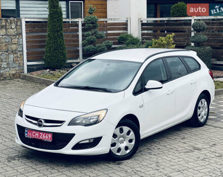 Опель Астра 2013 у Львові на Automoto.ua Білий Опель Астра, об'ємом двигуна 1.7 л та пробігом 192 тис. км за 7300 $, фото 3 на Automoto.ua
