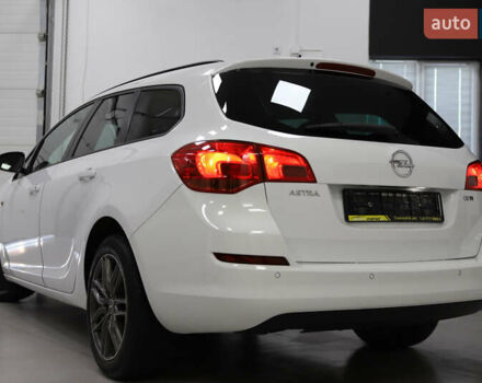 Белый Опель Астра, объемом двигателя 1.7 л и пробегом 140 тыс. км за 7700 $, фото 29 на Automoto.ua
