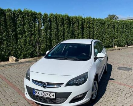 Белый Опель Астра, объемом двигателя 1.69 л и пробегом 268 тыс. км за 7800 $, фото 4 на Automoto.ua