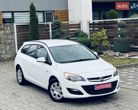 Опель Астра 2013 у Львові на Automoto.ua Білий Опель Астра, об'ємом двигуна 1.7 л та пробігом 192 тис. км за 7300 $, фото 7 на Automoto.ua