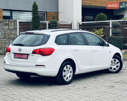 Опель Астра 2013 у Львові на Automoto.ua Білий Опель Астра, об'ємом двигуна 1.7 л та пробігом 192 тис. км за 7300 $, фото 12 на Automoto.ua