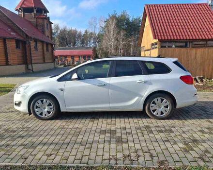 Белый Опель Астра, объемом двигателя 2 л и пробегом 190 тыс. км за 8100 $, фото 4 на Automoto.ua