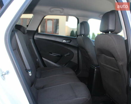 Белый Опель Астра, объемом двигателя 1.69 л и пробегом 224 тыс. км за 7490 $, фото 43 на Automoto.ua