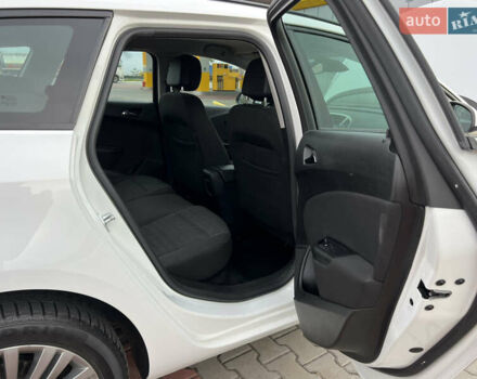 Белый Опель Астра, объемом двигателя 1.4 л и пробегом 170 тыс. км за 7600 $, фото 19 на Automoto.ua