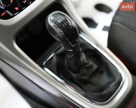 Белый Опель Астра, объемом двигателя 1.7 л и пробегом 140 тыс. км за 7700 $, фото 60 на Automoto.ua