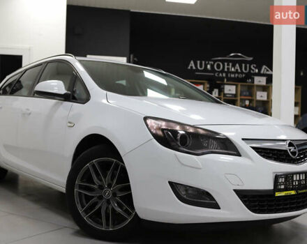 Белый Опель Астра, объемом двигателя 1.7 л и пробегом 140 тыс. км за 7700 $, фото 20 на Automoto.ua