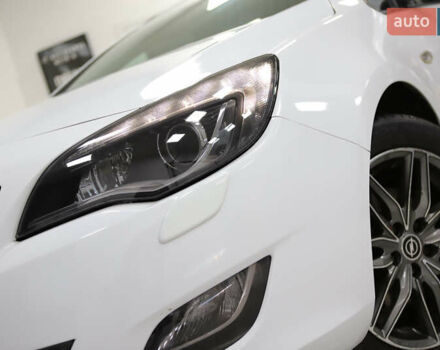 Белый Опель Астра, объемом двигателя 1.7 л и пробегом 140 тыс. км за 7700 $, фото 15 на Automoto.ua