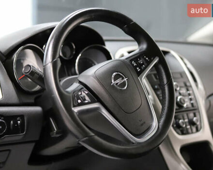 Белый Опель Астра, объемом двигателя 1.7 л и пробегом 140 тыс. км за 7700 $, фото 50 на Automoto.ua