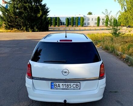 Белый Опель Астра, объемом двигателя 1.6 л и пробегом 195 тыс. км за 6800 $, фото 6 на Automoto.ua