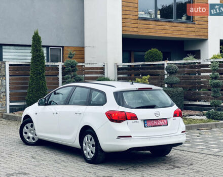 Опель Астра 2013 у Львові на Automoto.ua Білий Опель Астра, об'ємом двигуна 1.7 л та пробігом 192 тис. км за 7300 $, фото 8 на Automoto.ua