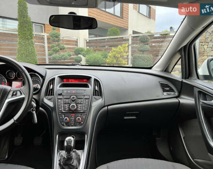 Опель Астра 2013 у Львові на Automoto.ua Білий Опель Астра, об'ємом двигуна 1.7 л та пробігом 192 тис. км за 7300 $, фото 20 на Automoto.ua