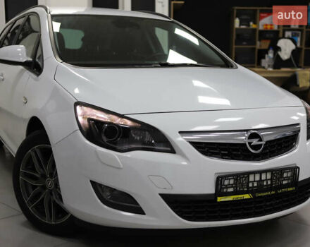 Белый Опель Астра, объемом двигателя 1.7 л и пробегом 140 тыс. км за 7700 $, фото 21 на Automoto.ua