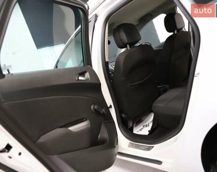 Белый Опель Астра, объемом двигателя 1.7 л и пробегом 140 тыс. км за 7700 $, фото 69 на Automoto.ua