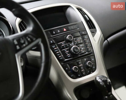 Белый Опель Астра, объемом двигателя 1.7 л и пробегом 140 тыс. км за 7700 $, фото 73 на Automoto.ua