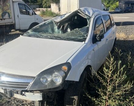 Білий Опель Астра, об'ємом двигуна 1.6 л та пробігом 150 тис. км за 1602 $, фото 1 на Automoto.ua