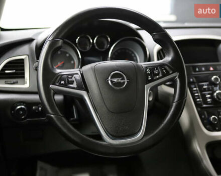 Белый Опель Астра, объемом двигателя 1.7 л и пробегом 140 тыс. км за 7700 $, фото 72 на Automoto.ua