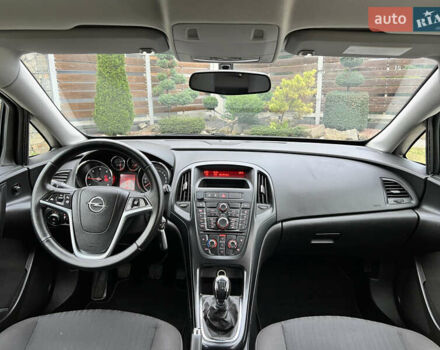 Опель Астра 2013 у Львові на Automoto.ua Білий Опель Астра, об'ємом двигуна 1.7 л та пробігом 192 тис. км за 7300 $, фото 18 на Automoto.ua