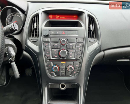 Опель Астра 2013 у Львові на Automoto.ua Білий Опель Астра, об'ємом двигуна 1.7 л та пробігом 192 тис. км за 7300 $, фото 21 на Automoto.ua