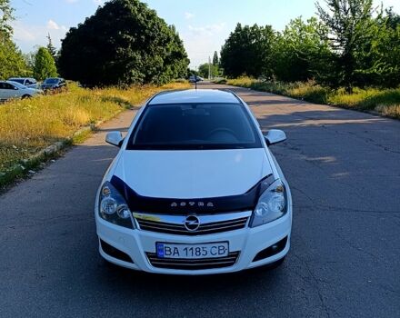 Белый Опель Астра, объемом двигателя 1.6 л и пробегом 195 тыс. км за 6800 $, фото 5 на Automoto.ua