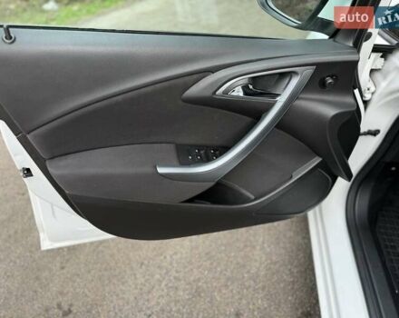 Белый Опель Астра, объемом двигателя 1.69 л и пробегом 278 тыс. км за 7299 $, фото 16 на Automoto.ua