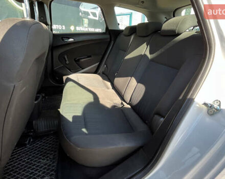 Белый Опель Астра, объемом двигателя 1.4 л и пробегом 176 тыс. км за 7500 $, фото 16 на Automoto.ua