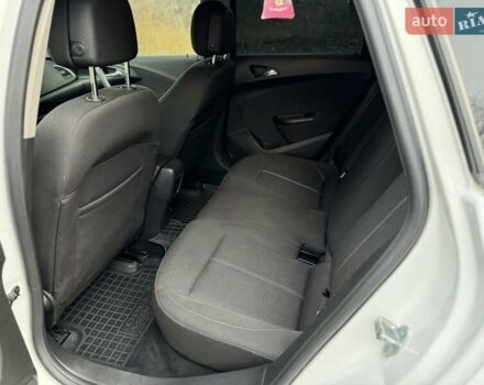 Белый Опель Астра, объемом двигателя 1.69 л и пробегом 278 тыс. км за 7299 $, фото 14 на Automoto.ua