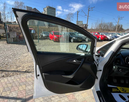 Белый Опель Астра, объемом двигателя 1.4 л и пробегом 176 тыс. км за 7500 $, фото 9 на Automoto.ua