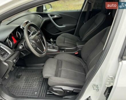 Белый Опель Астра, объемом двигателя 1.69 л и пробегом 278 тыс. км за 7299 $, фото 12 на Automoto.ua