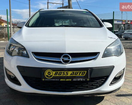 Белый Опель Астра, объемом двигателя 1.4 л и пробегом 176 тыс. км за 7500 $, фото 1 на Automoto.ua