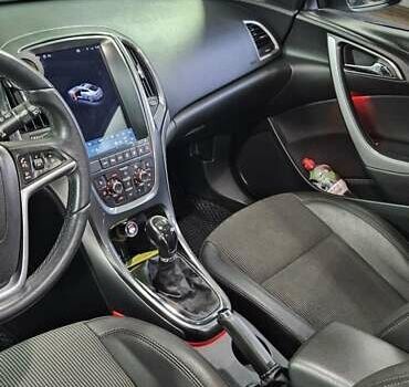 Белый Опель Астра, объемом двигателя 1.7 л и пробегом 297 тыс. км за 8300 $, фото 24 на Automoto.ua