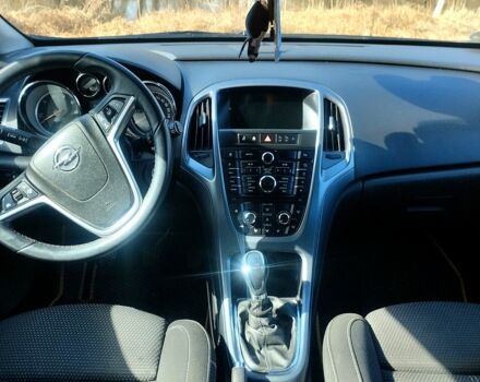 Белый Опель Астра, объемом двигателя 1.6 л и пробегом 268 тыс. км за 7100 $, фото 2 на Automoto.ua